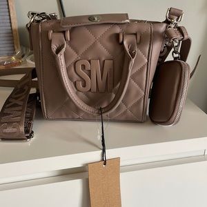 Viral Steve Madden bag
